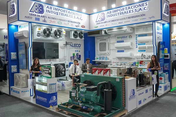 Puntodiez MDF Stand 50